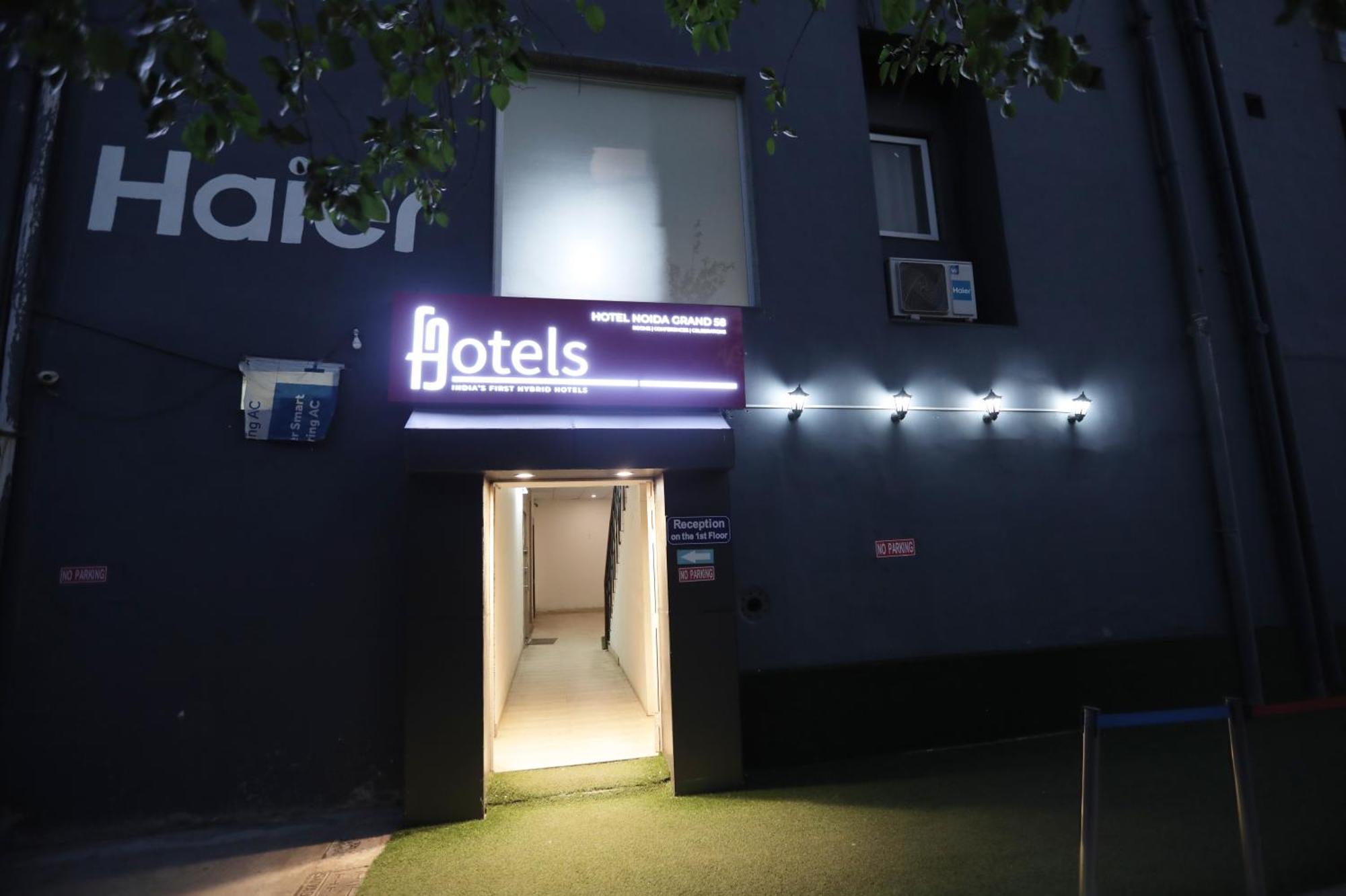 Hotel Noida Grand Sec 58 Exterior photo